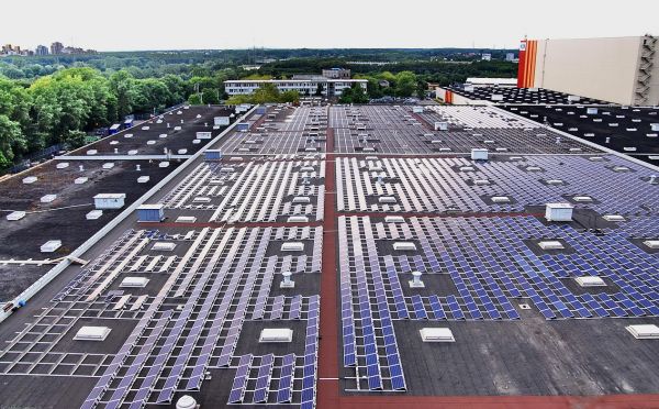 Pannelli fotovoltaici sullo stabilimento di Merkenich